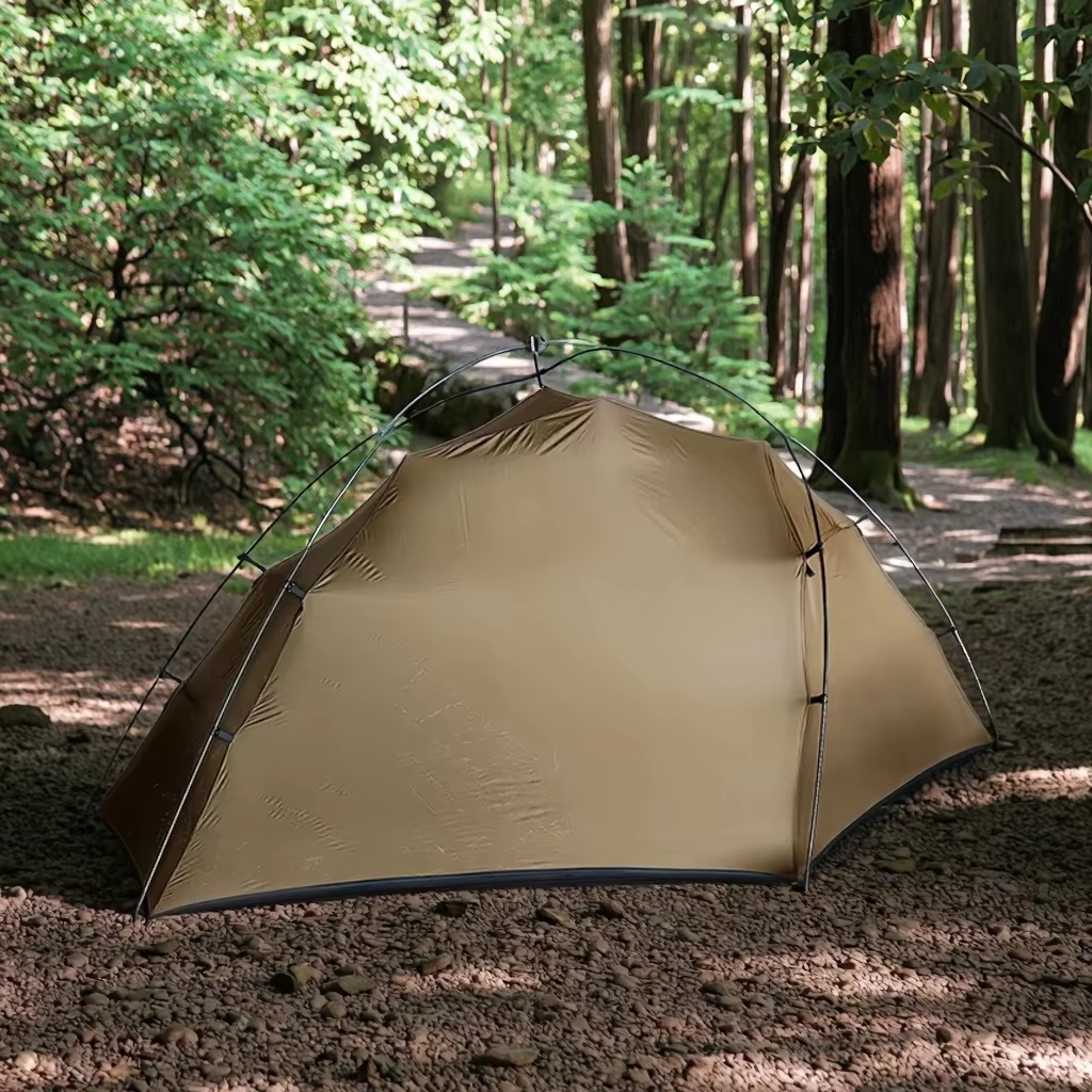 1P backpacking tent (1) 1P backpacking tent